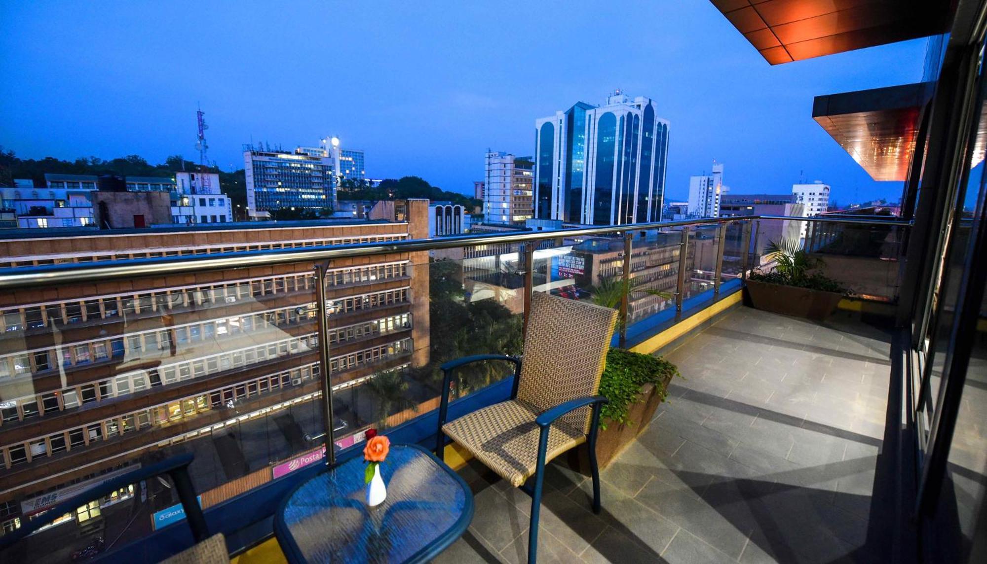 Kampala Boulevard Suites Kültér fotó