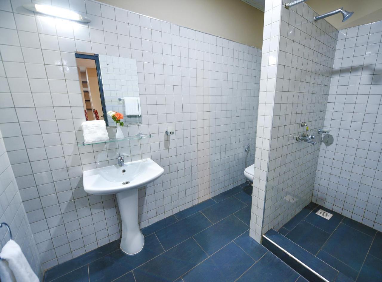 Kampala Boulevard Suites Kültér fotó
