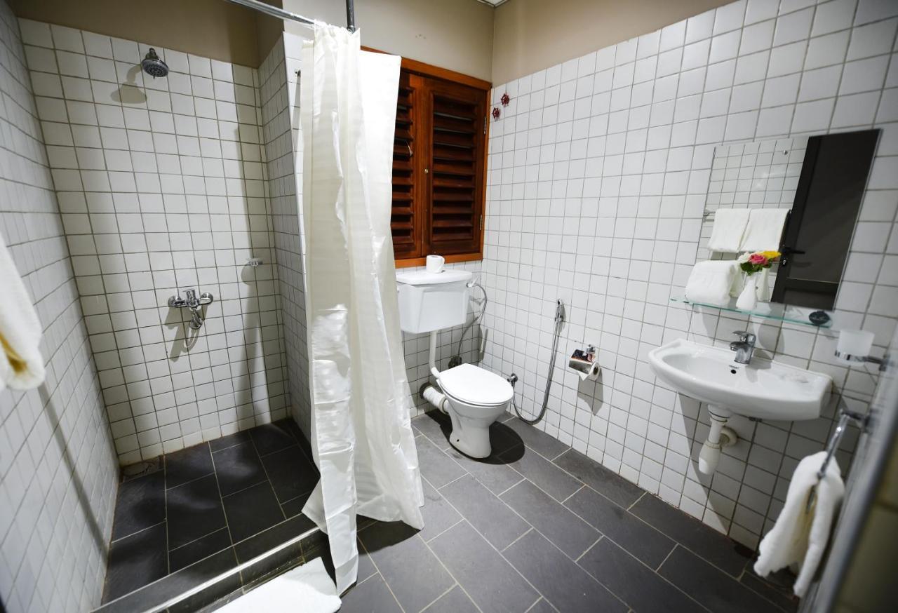 Kampala Boulevard Suites Kültér fotó